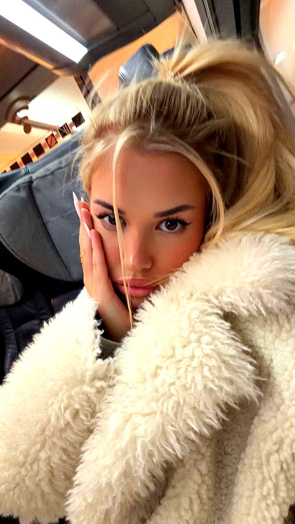 samantrasunny image ~ Altpins