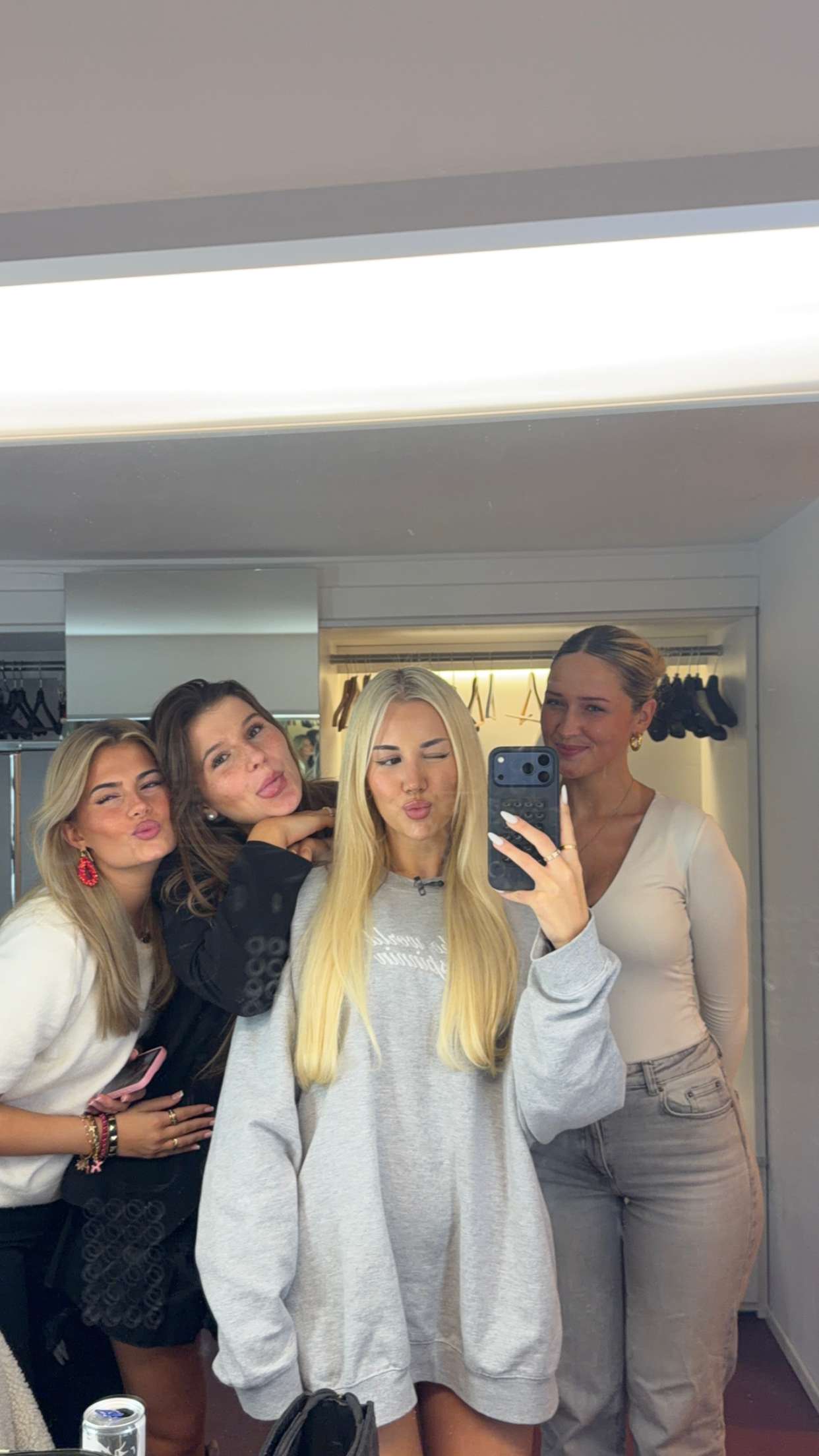 samantrasunny snapchat image archive image