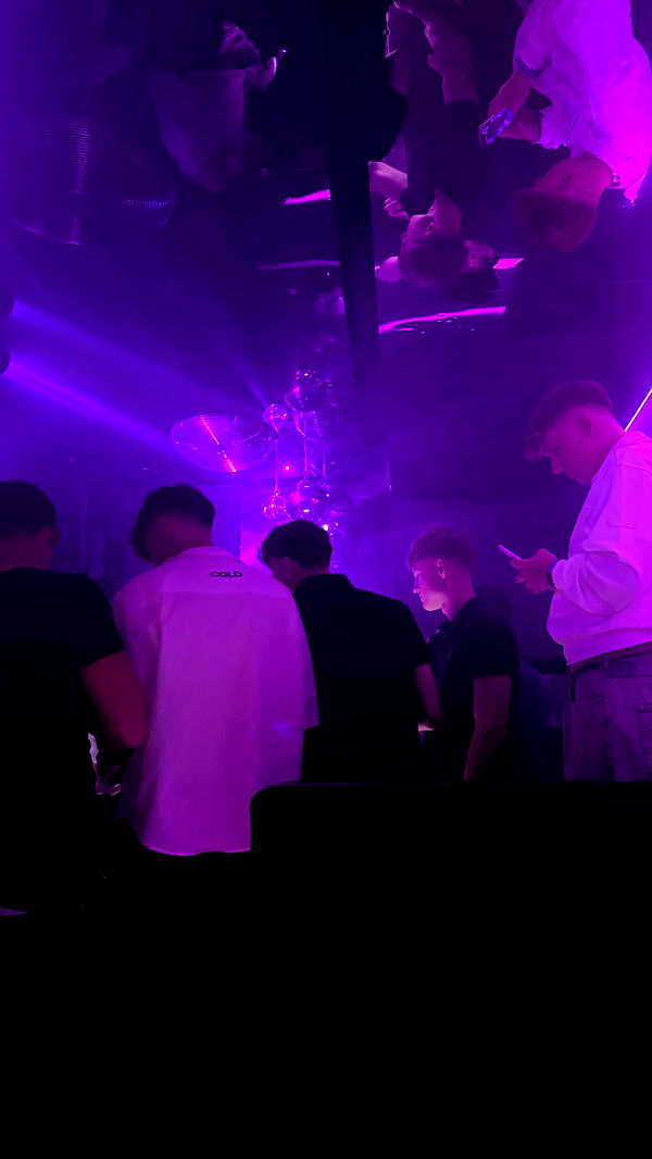 samantrasunny image ~ Altpins