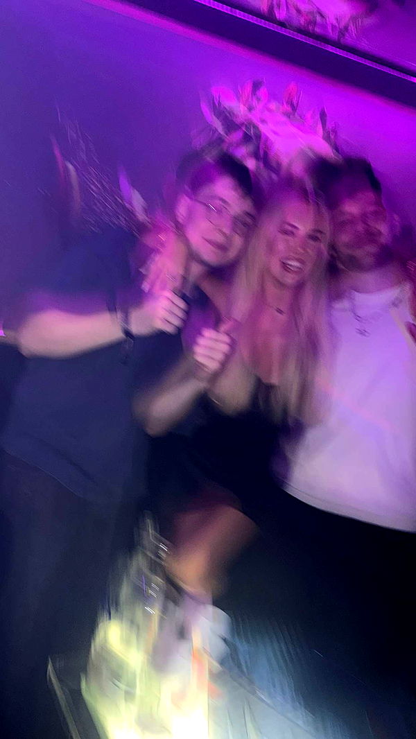 samantrasunny image ~ Altpins