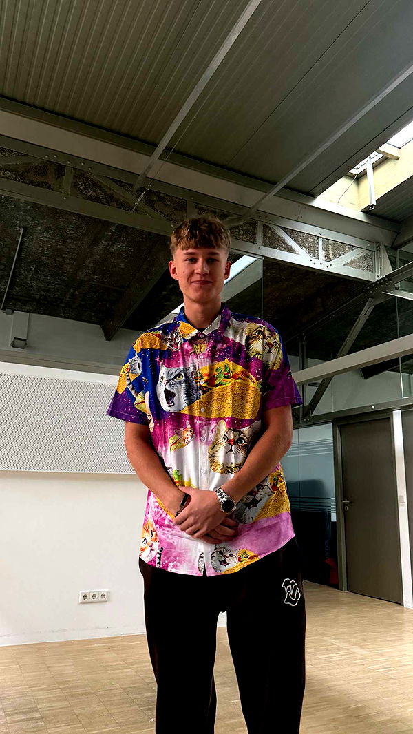 samantrasunny image ~ Altpins