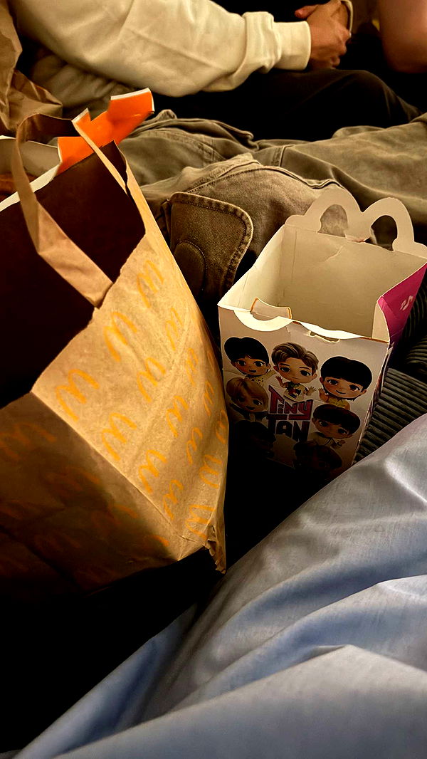 samantrasunny image ~ Altpins