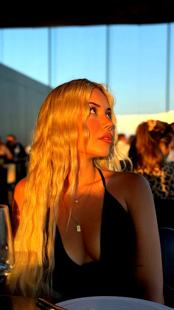 samantrasunny image ~ Altpins