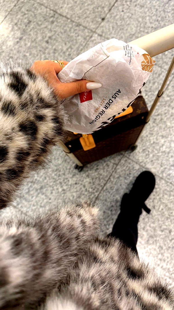 samantrasunny image ~ Altpins