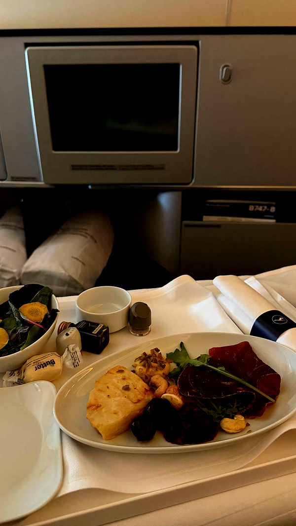 samantrasunny image ~ Altpins