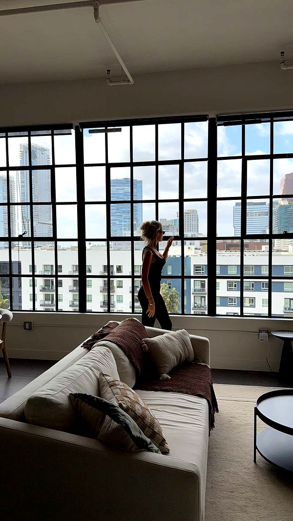 samantrasunny image ~ Altpins