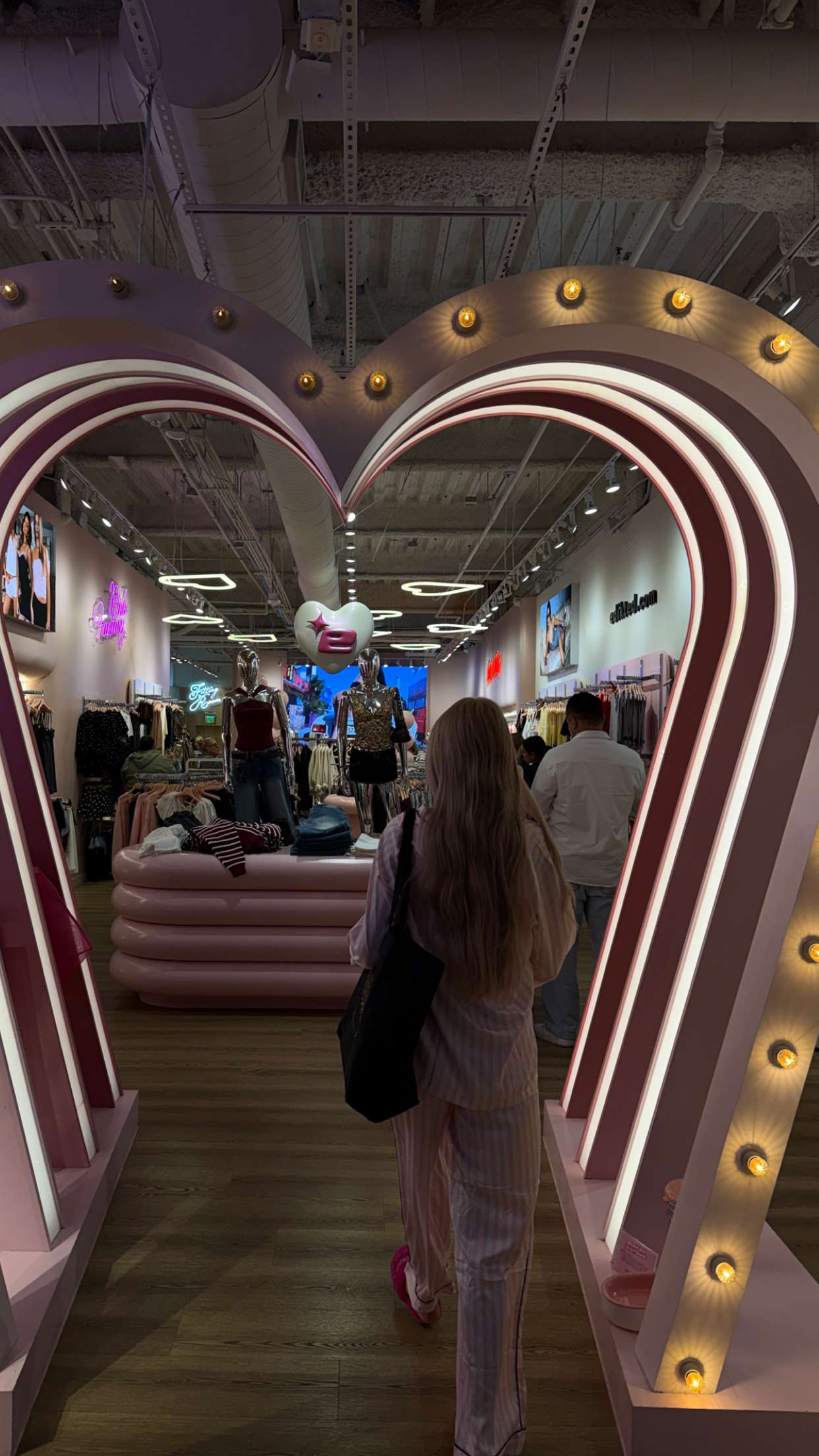 samantrasunny snapchat image archive image