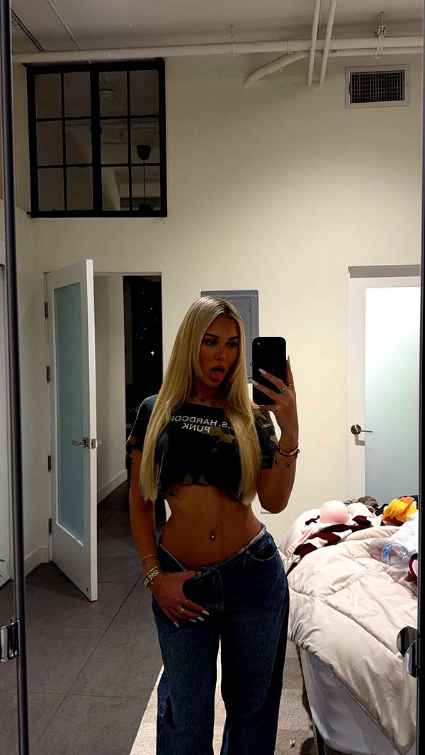 samantrasunny image ~ Altpins