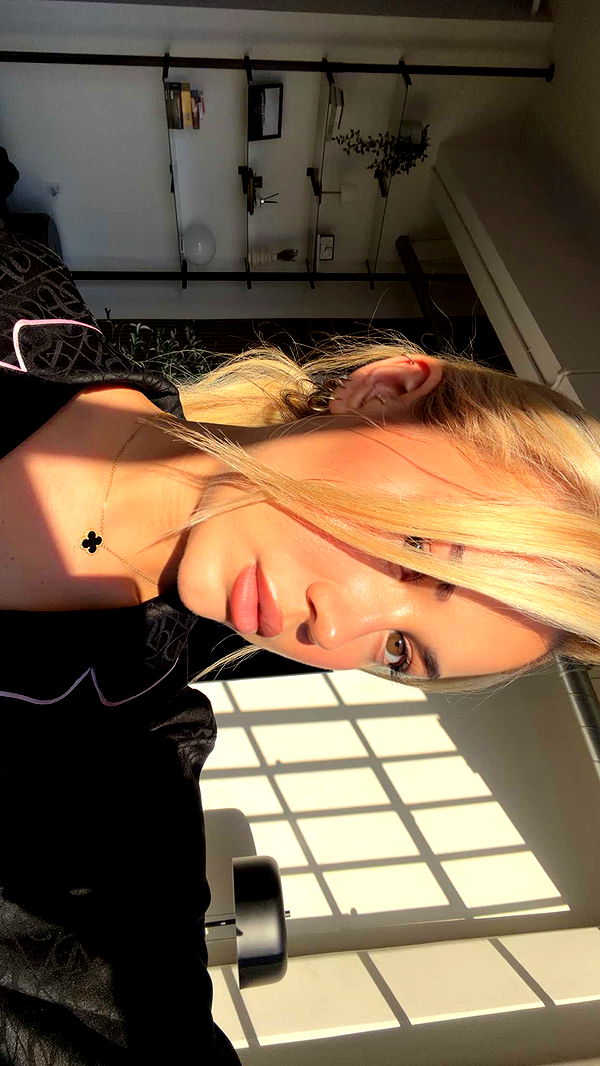 samantrasunny image ~ Altpins