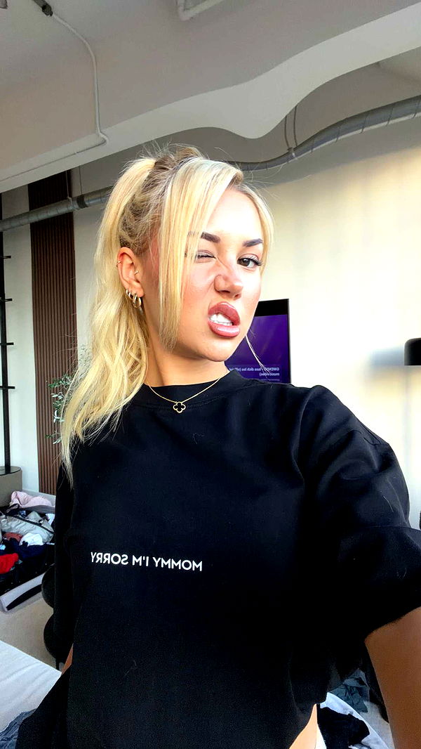 samantrasunny image ~ Altpins