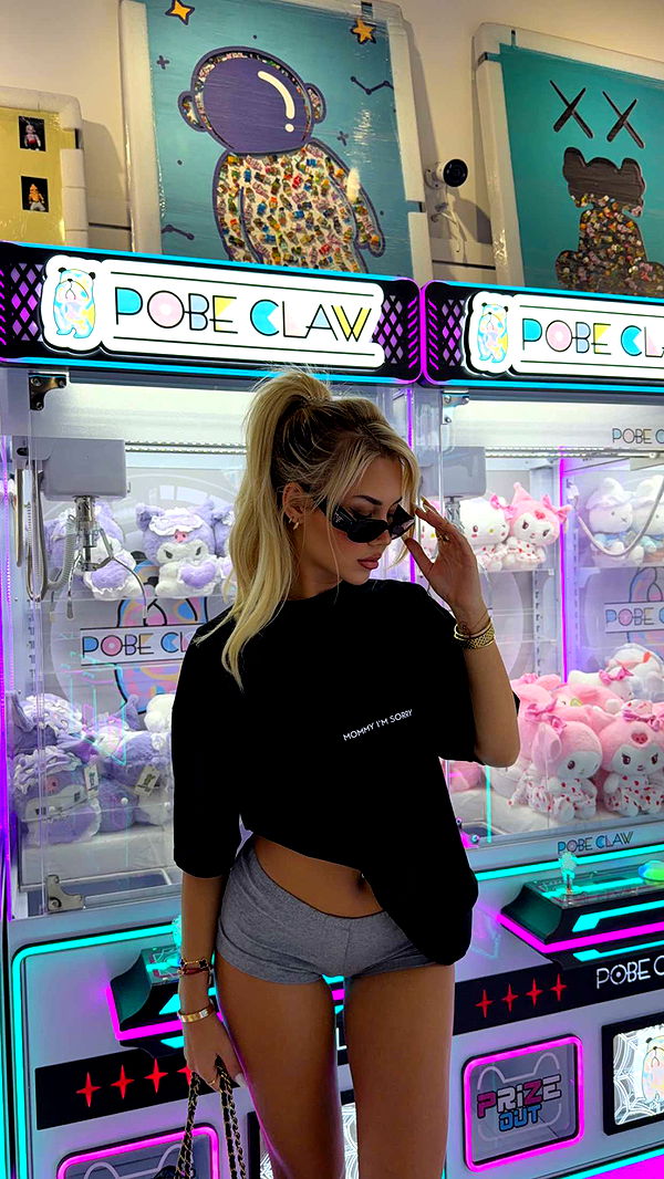 samantrasunny image ~ Altpins