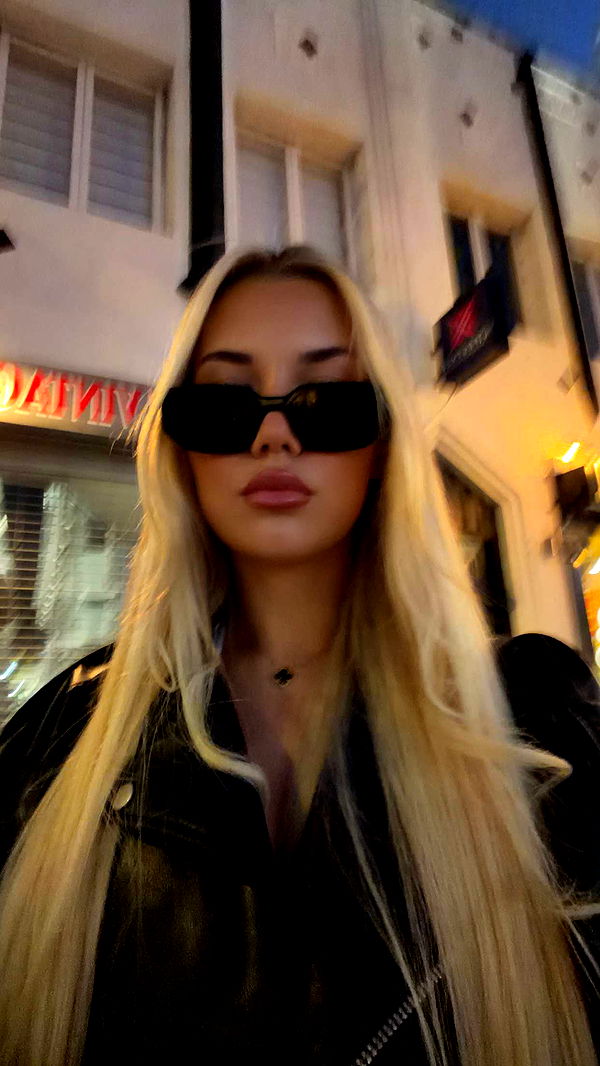 samantrasunny image ~ Altpins