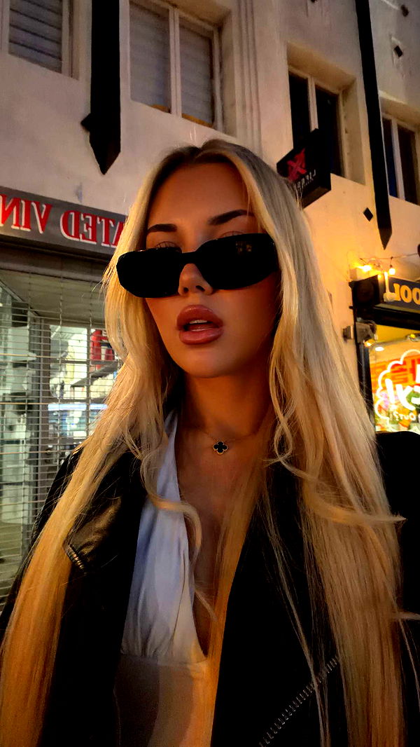 samantrasunny image ~ Altpins