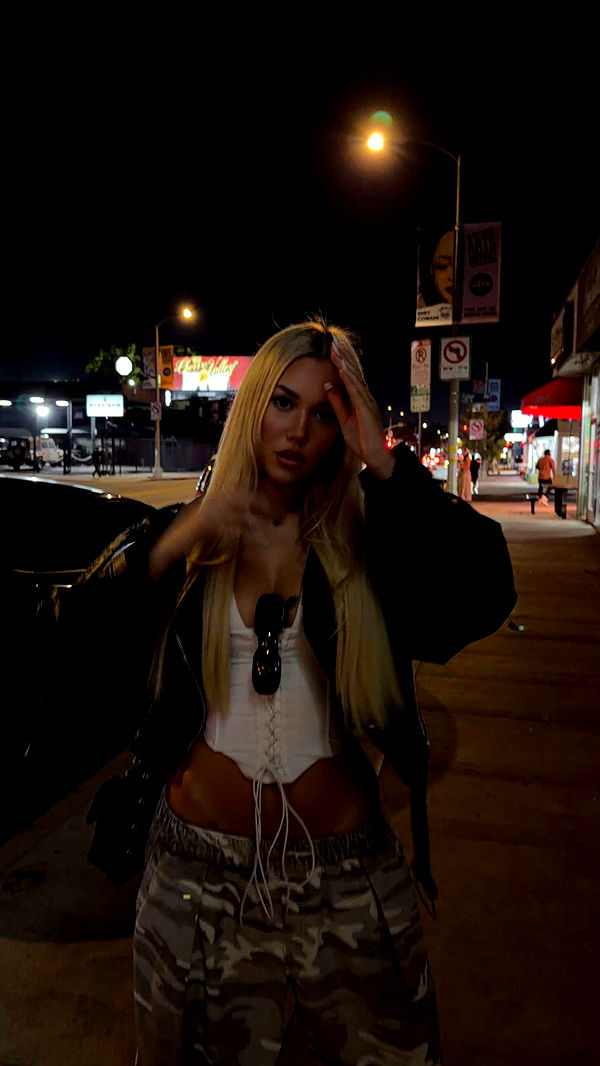 samantrasunny image ~ Altpins