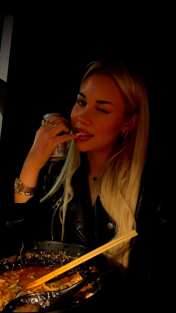 samantrasunny image ~ Altpins