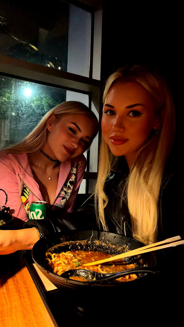 samantrasunny image ~ Altpins