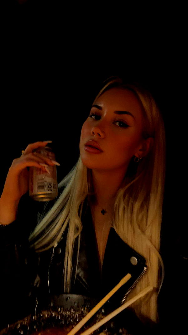 samantrasunny image ~ Altpins