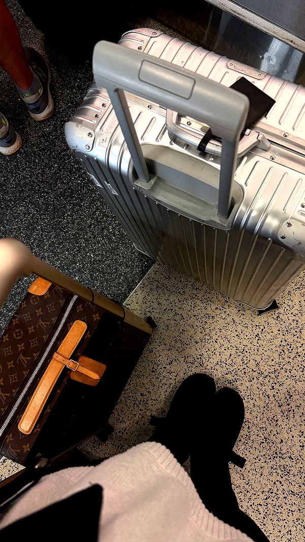 samantrasunny image ~ Altpins