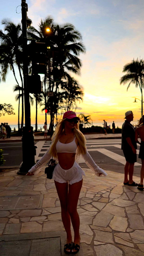 samantrasunny image ~ Altpins