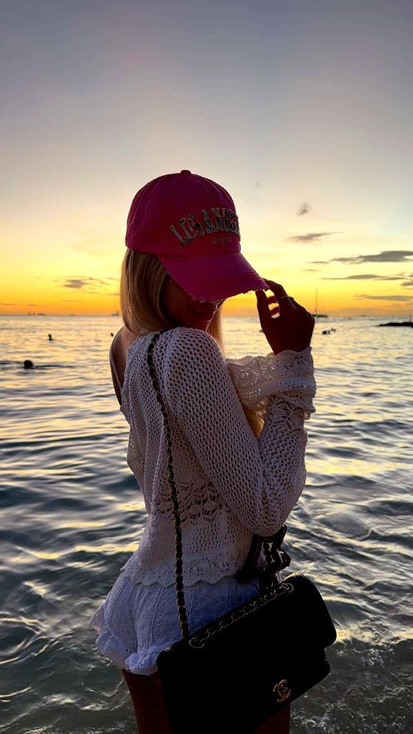 samantrasunny image ~ Altpins