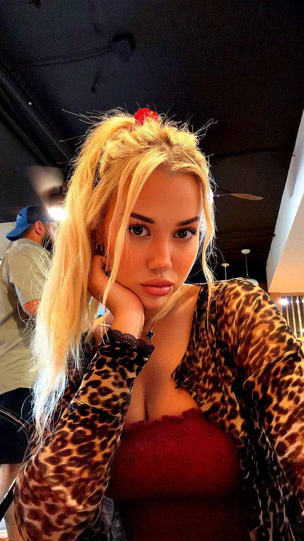 samantrasunny image ~ Altpins