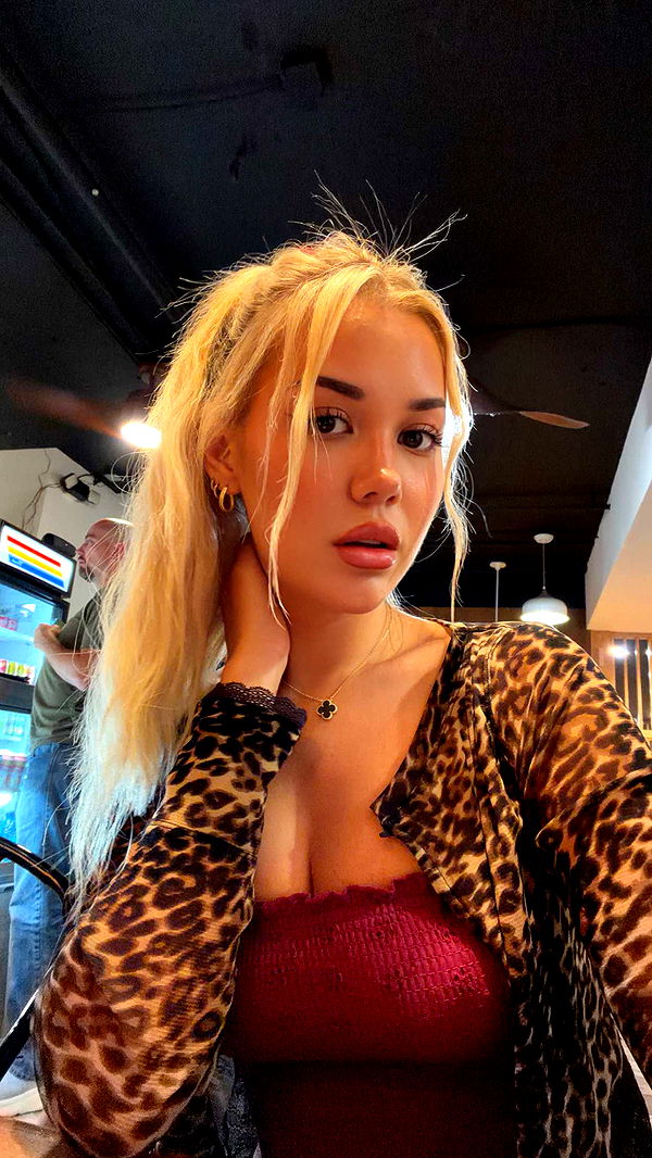 samantrasunny image ~ Altpins