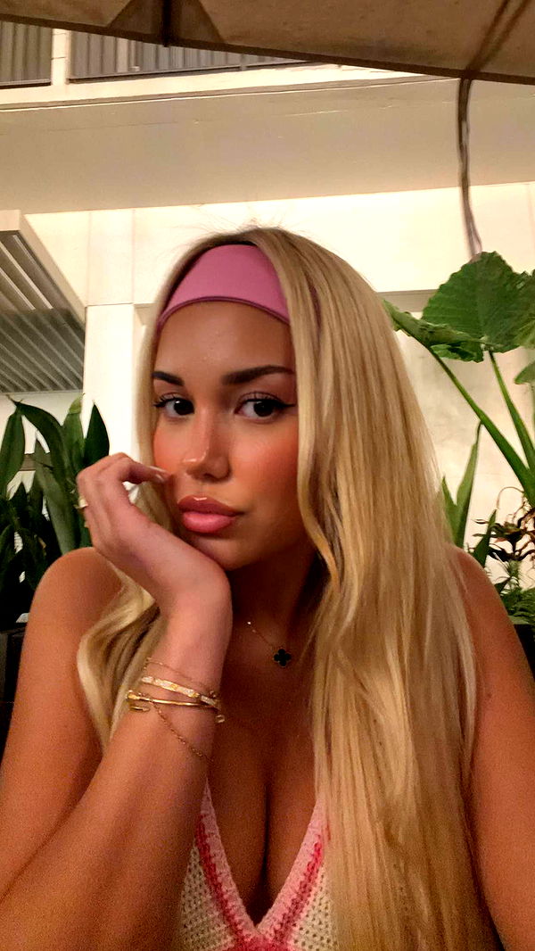 samantrasunny image ~ Altpins