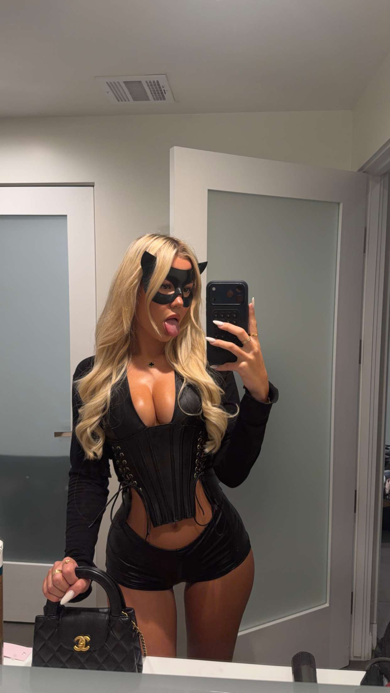 samantrasunny snapchat image archive image