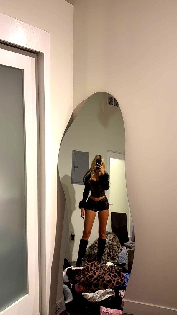 samantrasunny image ~ Altpins