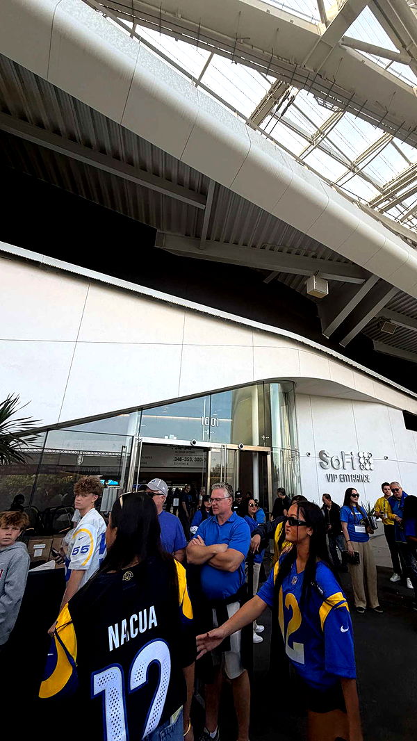 samantrasunny image ~ Altpins