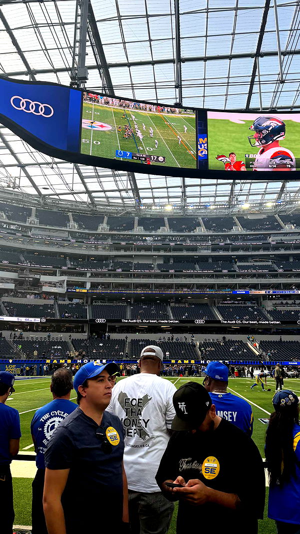 samantrasunny image ~ Altpins