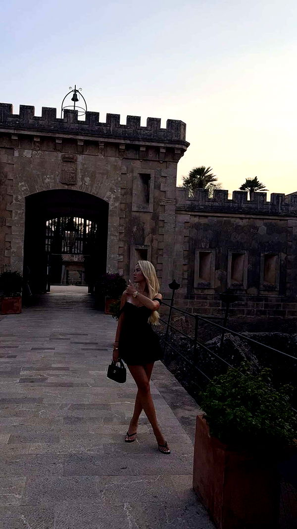 samantrasunny image ~ Altpins