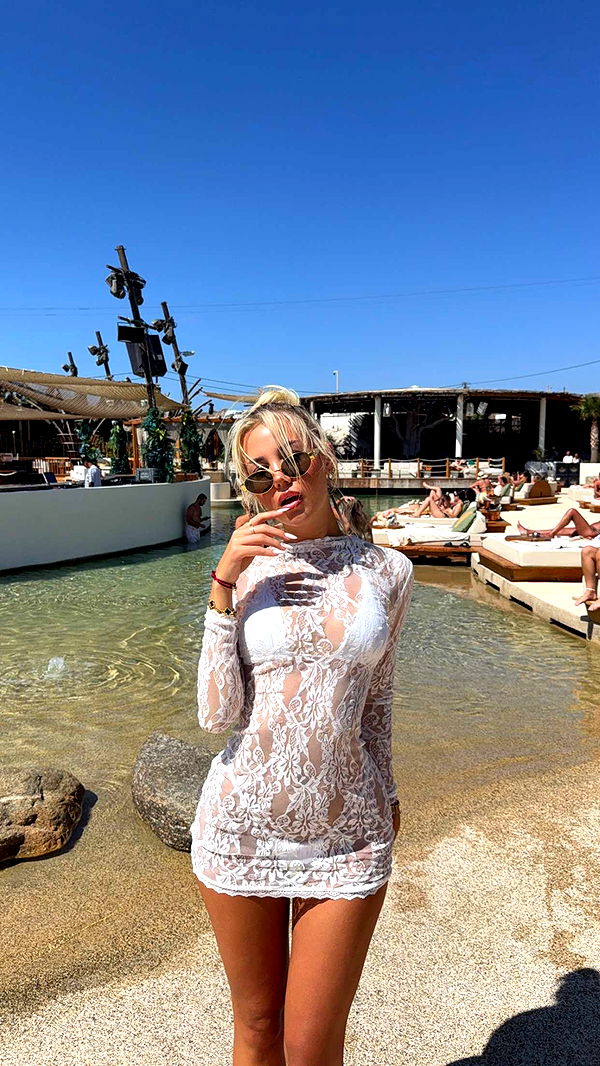 samantrasunny image ~ Altpins