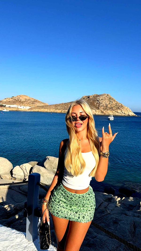 samantrasunny image ~ Altpins