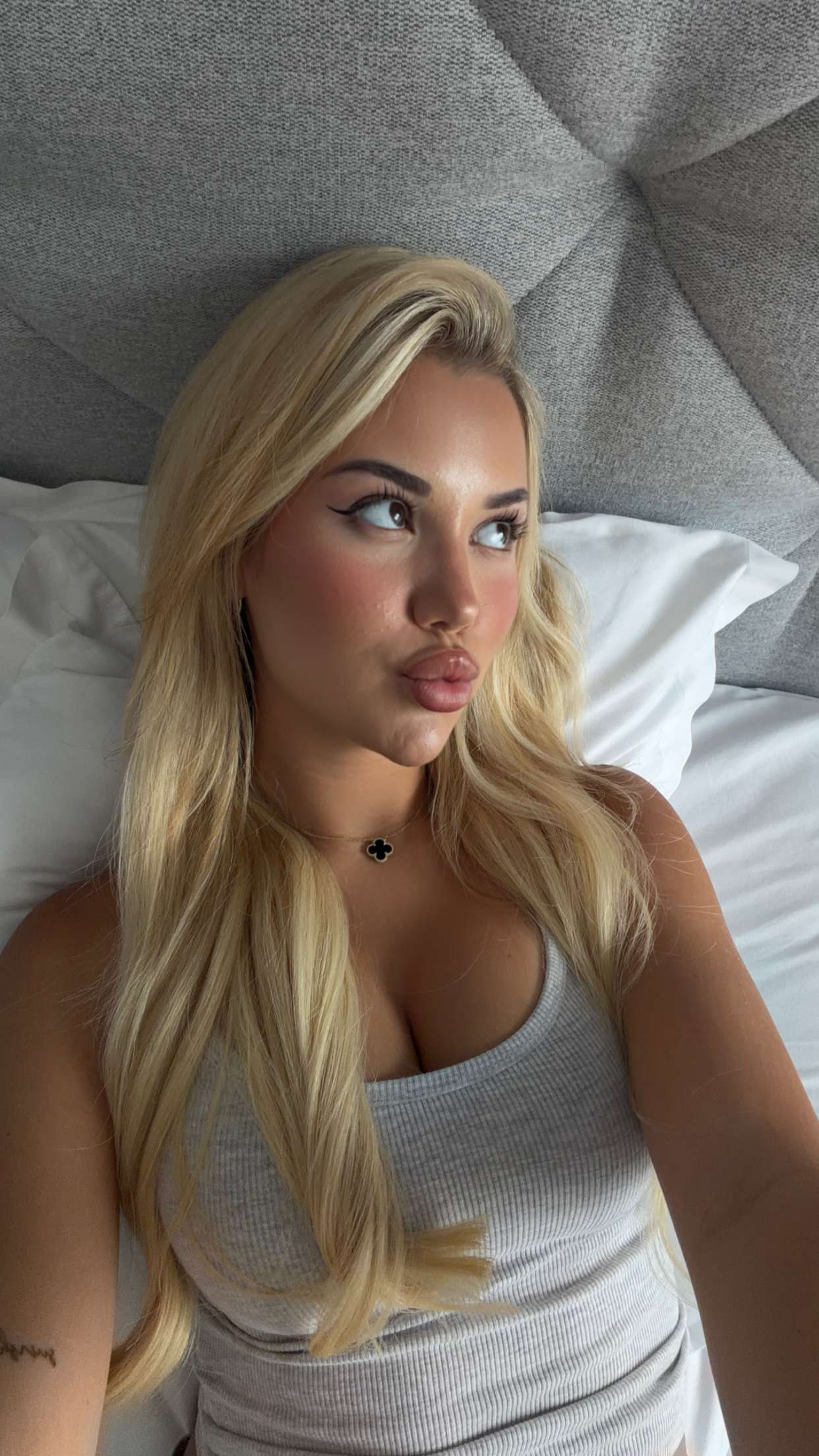 samantrasunny snapchat image archive image