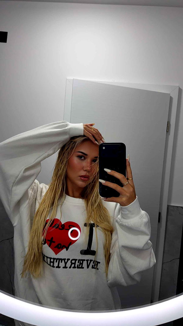 samantrasunny image ~ Altpins