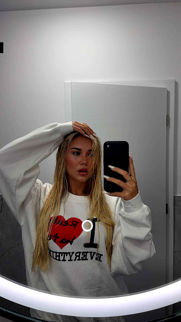 samantrasunny image ~ Altpins