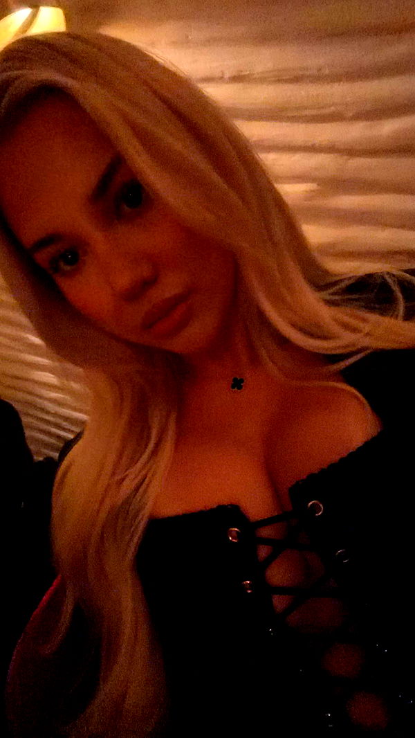 samantrasunny image ~ Altpins