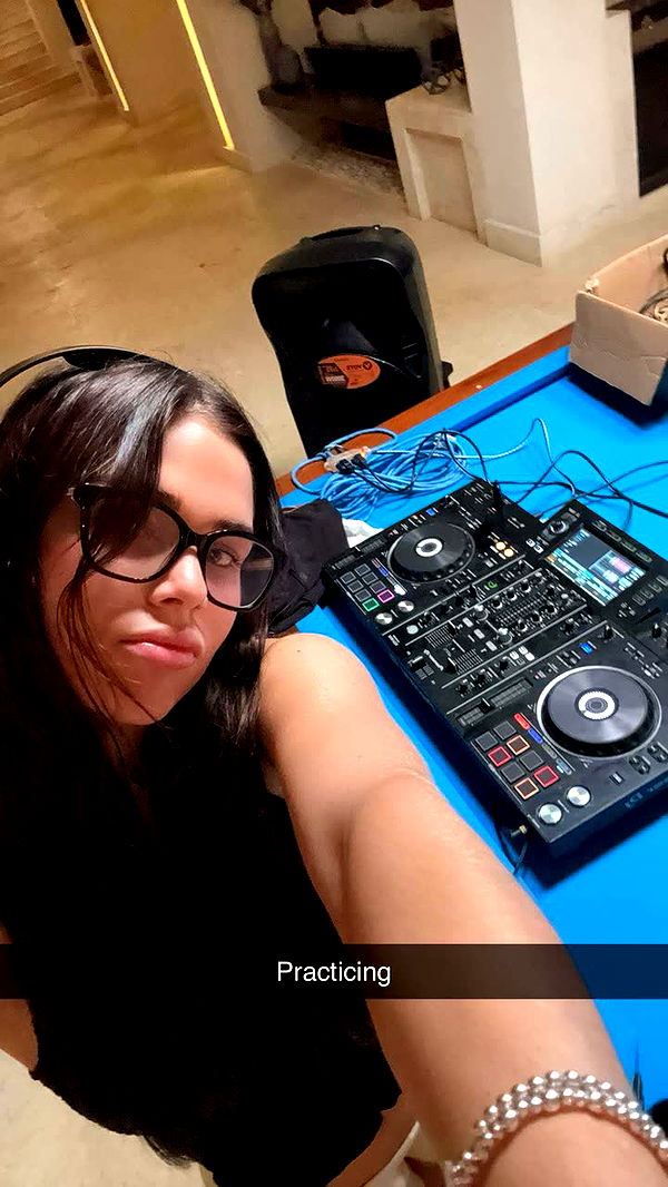 skilahblue image ~ Altpins