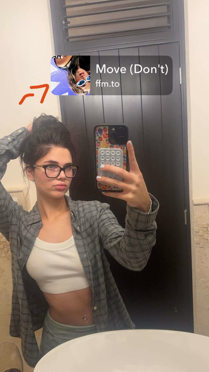 skilahblue snapchat image archive image