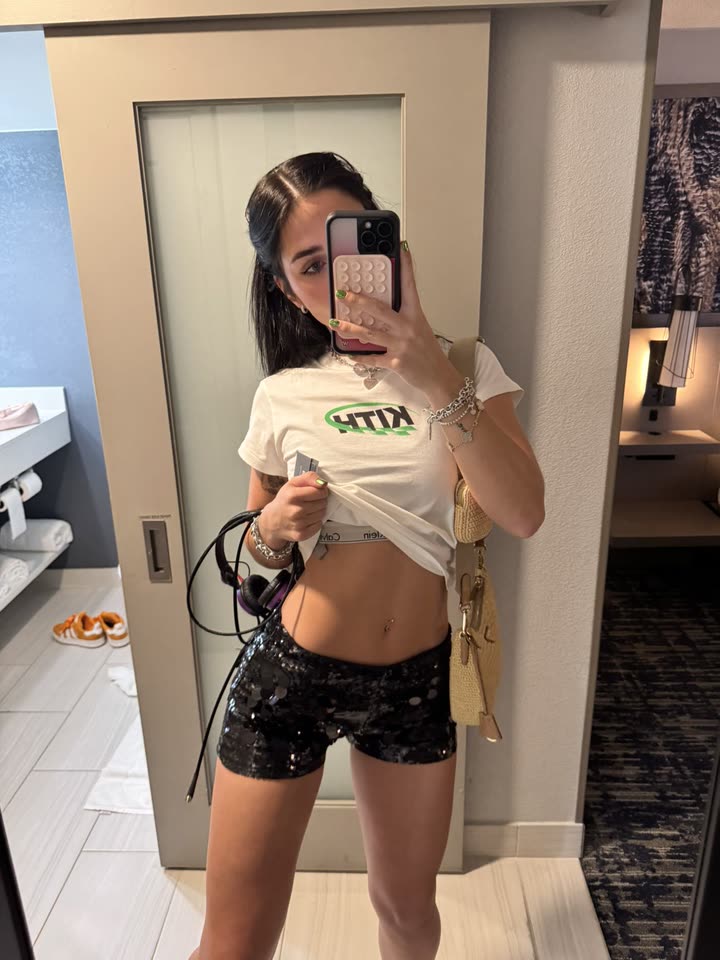 skilahblue snapchat image archive image