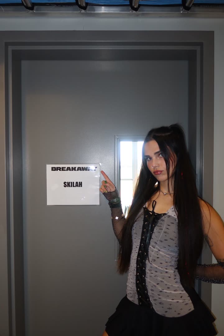 skilahblue snapchat image archive image