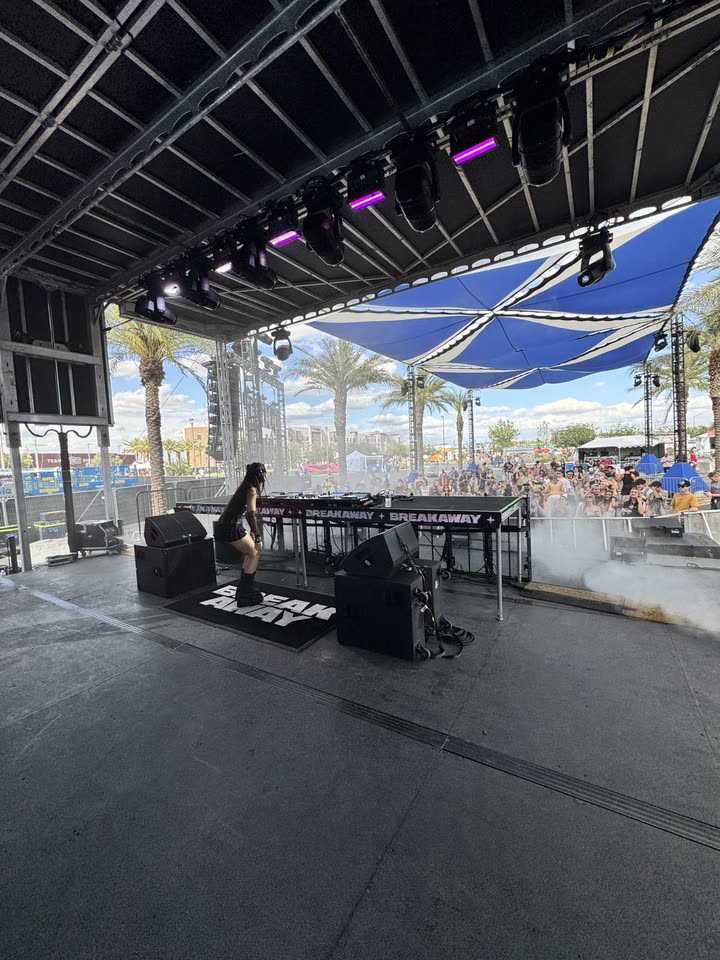 skilahblue snapchat image archive image