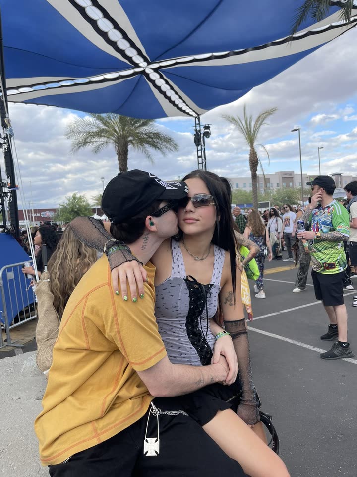 skilahblue snapchat image archive image