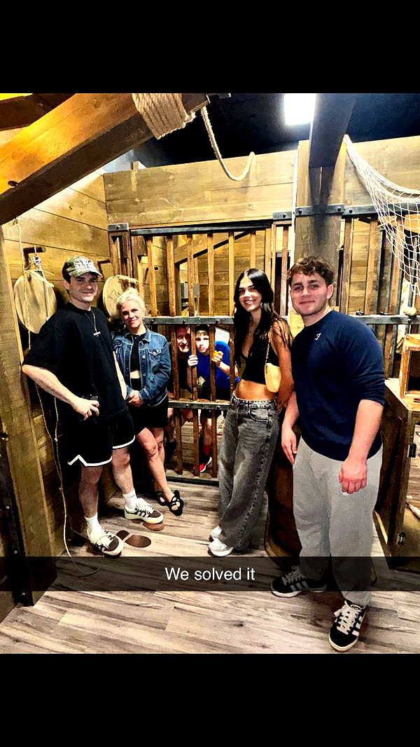 skilahblue image ~ Altpins