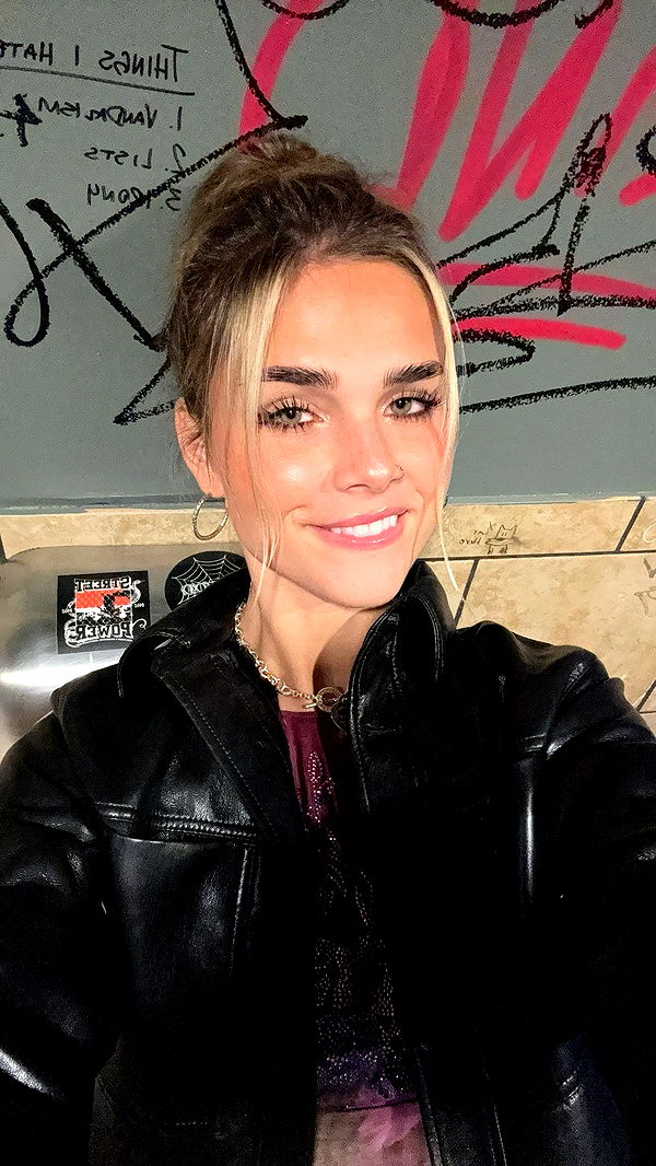 skilahblue image ~ Altpins