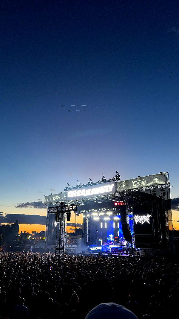 skilahblue image ~ Altpins