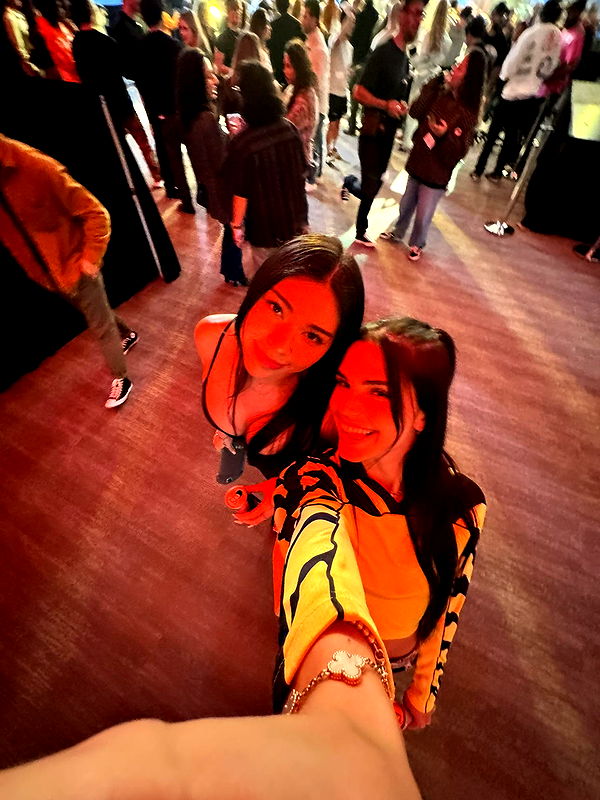 skilahblue image ~ Altpins