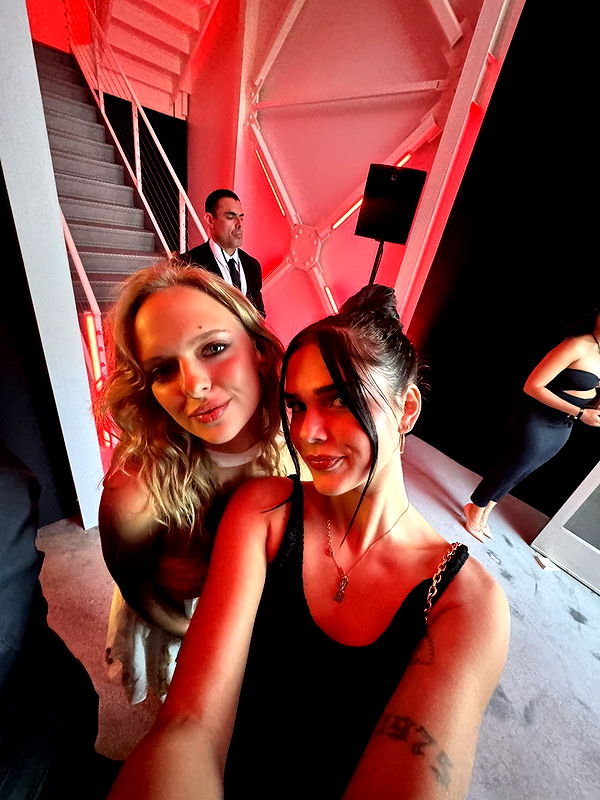 skilahblue image ~ Altpins