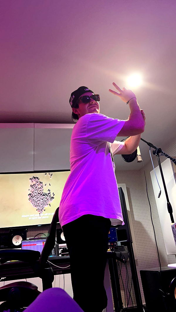 skilahblue image ~ Altpins